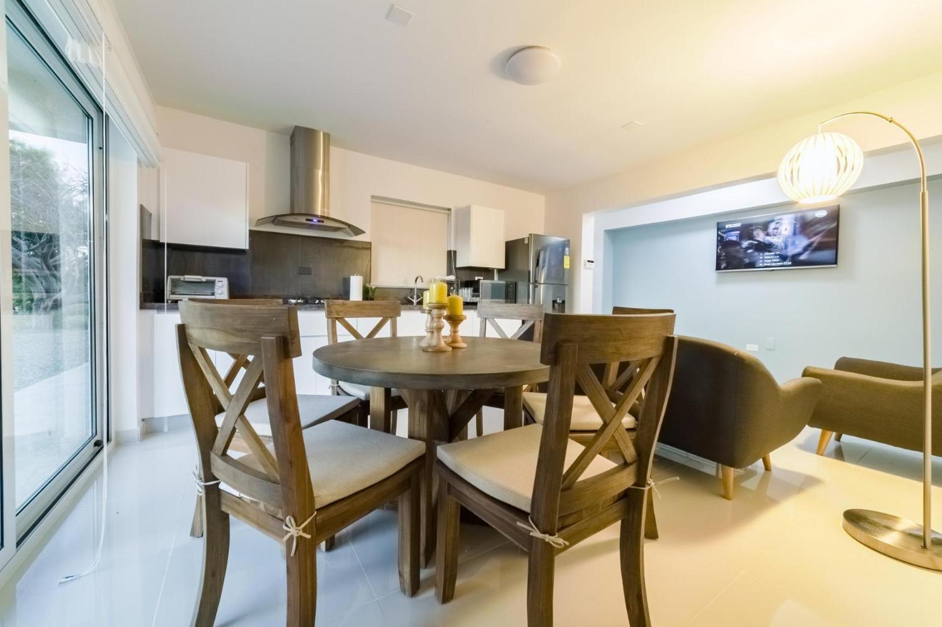 Koyari Modern Condos 9Br 7Ba Sleeps 26 W/ Pool And Roof Deck Palm Beach Exterior photo