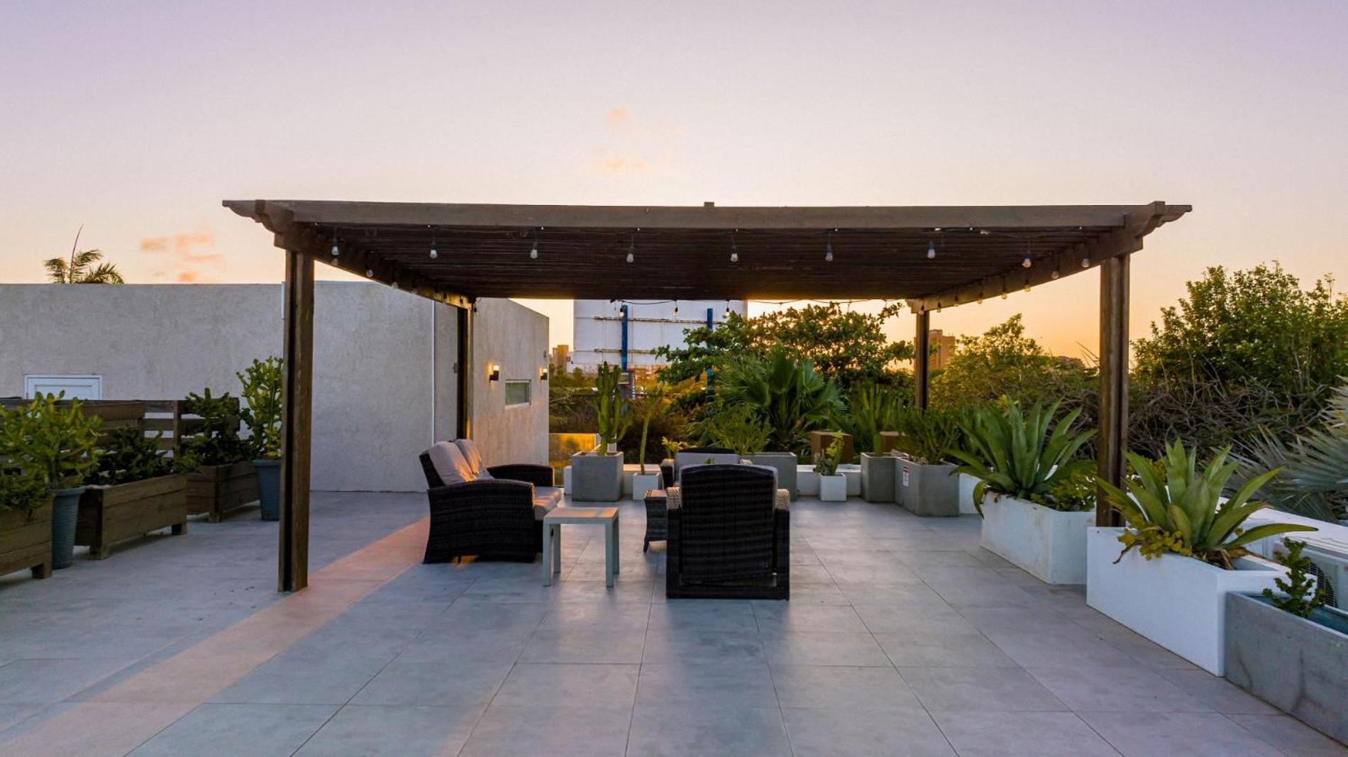 Koyari Modern Condos 9Br 7Ba Sleeps 26 W/ Pool And Roof Deck Palm Beach Exterior photo