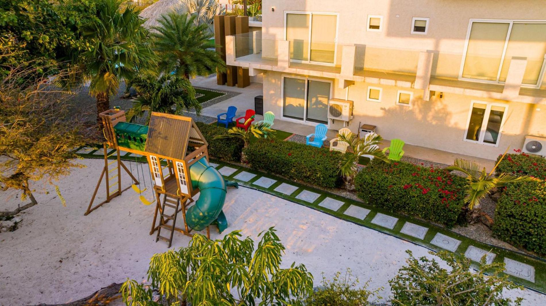 Koyari Modern Condos 9Br 7Ba Sleeps 26 W/ Pool And Roof Deck Palm Beach Exterior photo