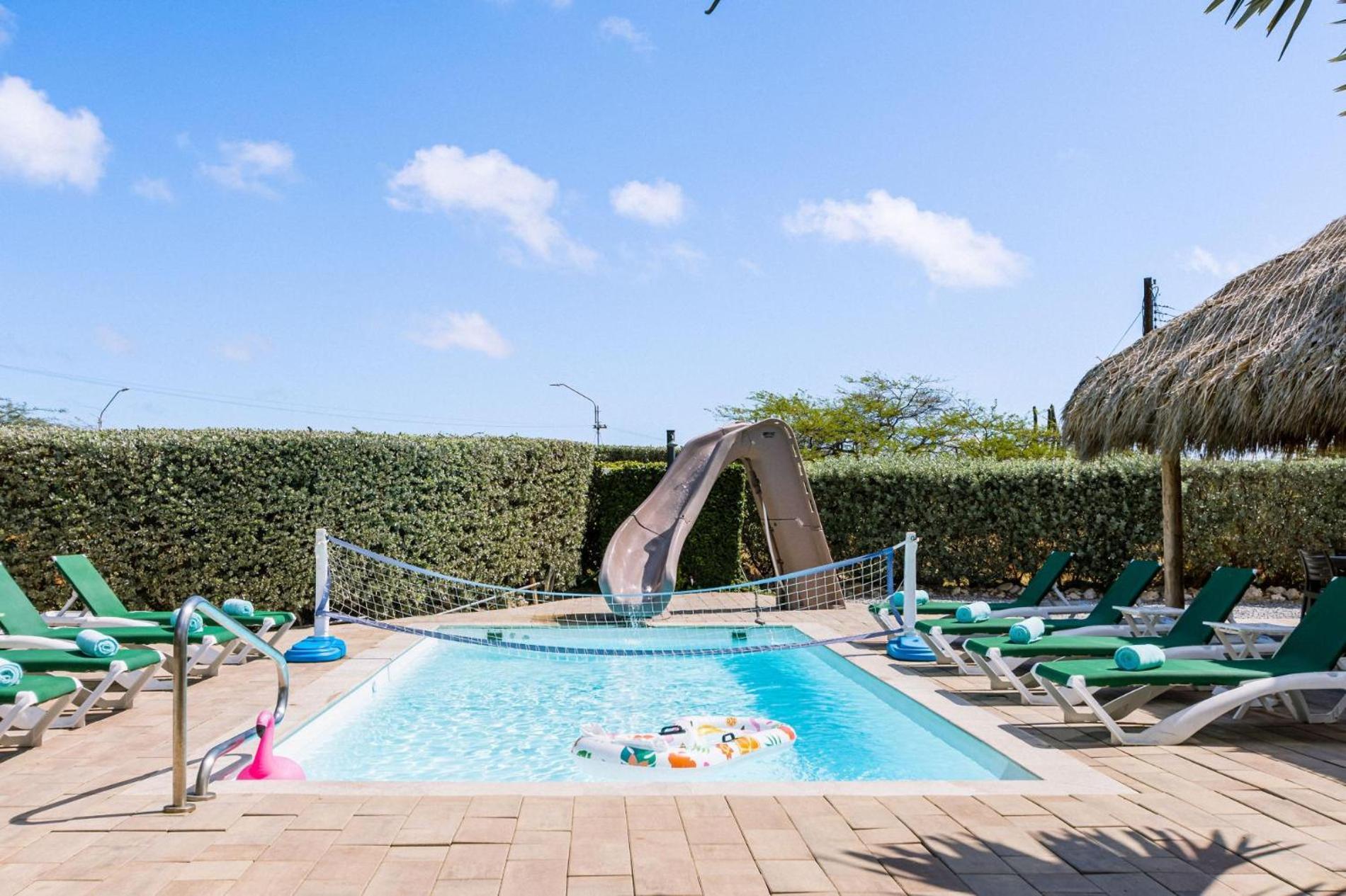 Koyari Modern Condos 9Br 7Ba Sleeps 26 W/ Pool And Roof Deck Palm Beach Exterior photo