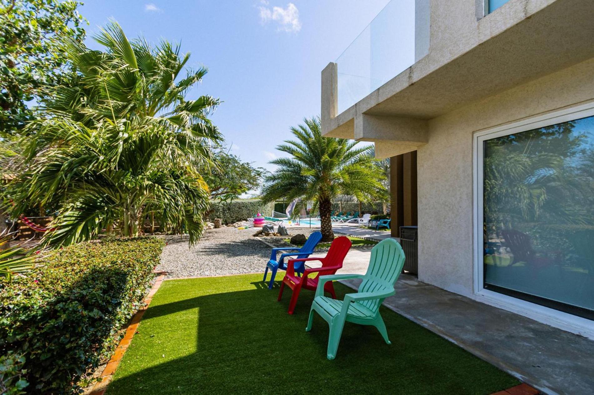Koyari Modern Condos 9Br 7Ba Sleeps 26 W/ Pool And Roof Deck Palm Beach Exterior photo